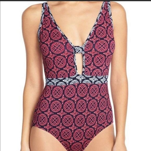 Tommy Bahama pattern lacy medallions one piece - Picture 9 of 13